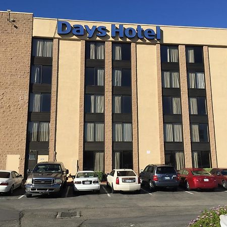 Days Hotel By Wyndham Oakland Airport-Coliseum Екстер'єр фото