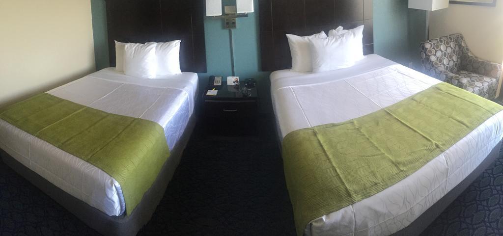 Days Hotel By Wyndham Oakland Airport-Coliseum Екстер'єр фото
