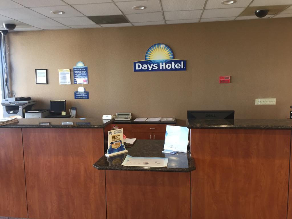 Days Hotel By Wyndham Oakland Airport-Coliseum Екстер'єр фото
