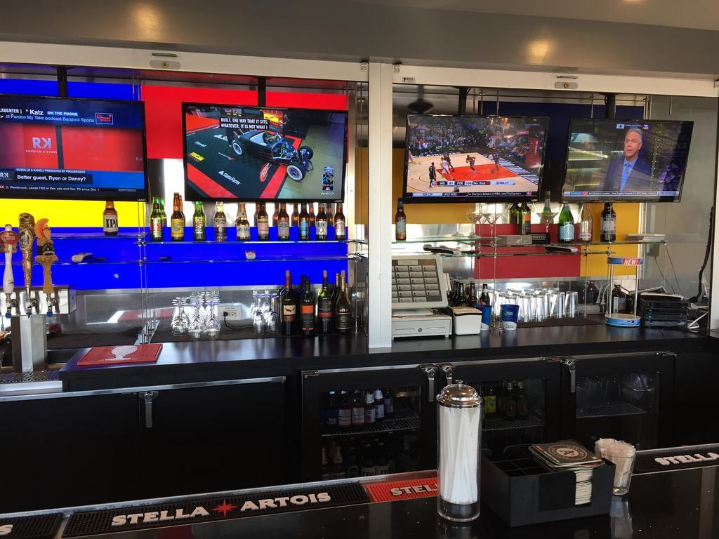 Days Hotel By Wyndham Oakland Airport-Coliseum Екстер'єр фото