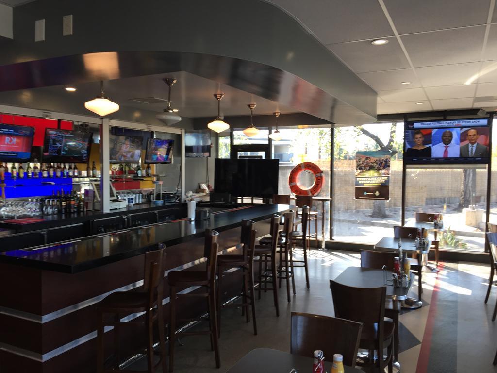 Days Hotel By Wyndham Oakland Airport-Coliseum Екстер'єр фото