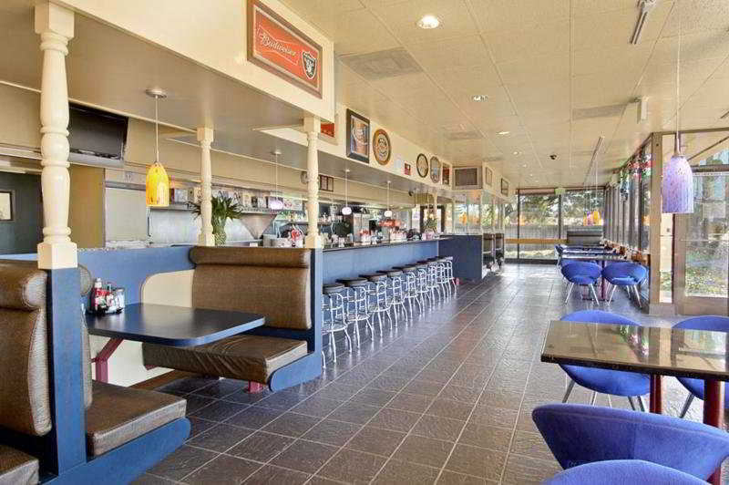 Days Hotel By Wyndham Oakland Airport-Coliseum Екстер'єр фото