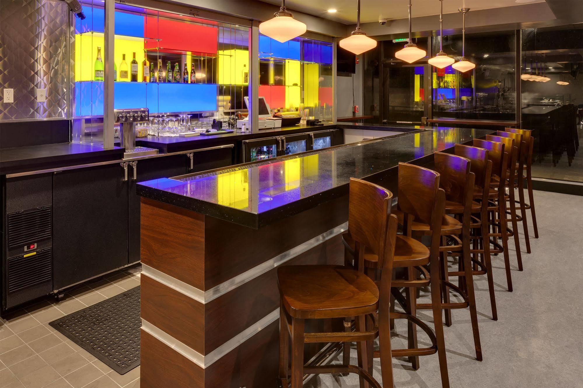 Days Hotel By Wyndham Oakland Airport-Coliseum Екстер'єр фото