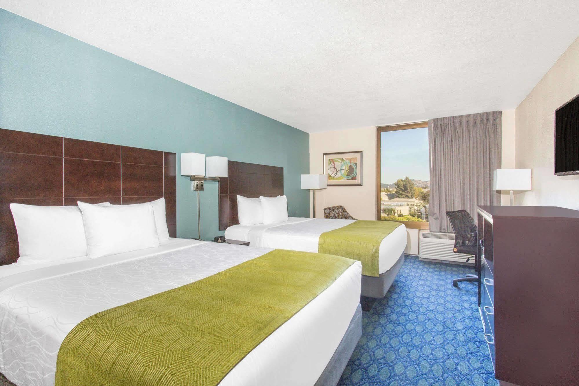 Days Hotel By Wyndham Oakland Airport-Coliseum Екстер'єр фото