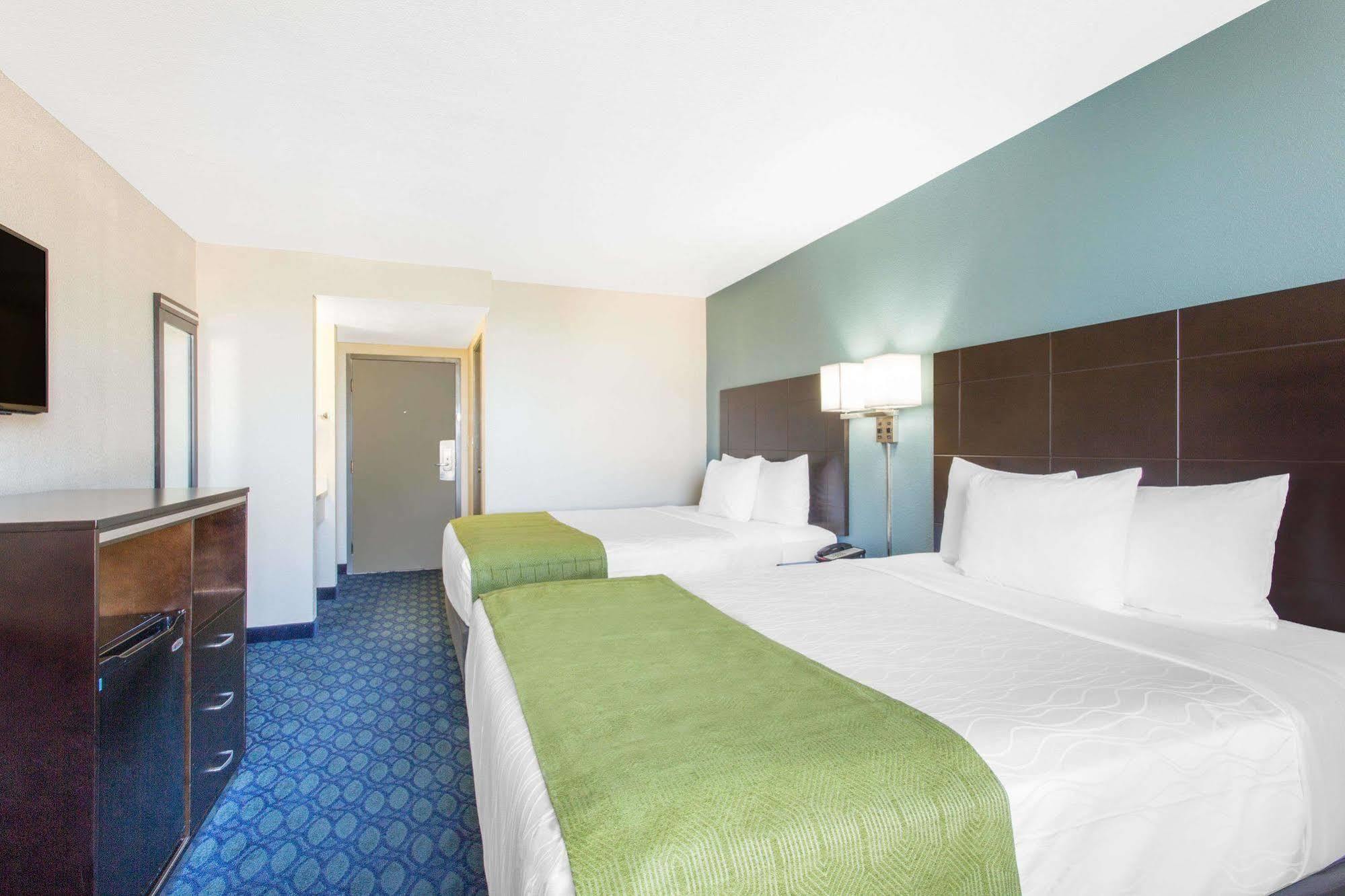 Days Hotel By Wyndham Oakland Airport-Coliseum Екстер'єр фото