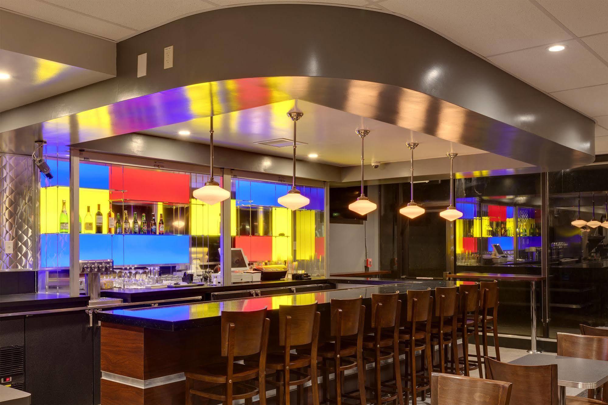 Days Hotel By Wyndham Oakland Airport-Coliseum Екстер'єр фото